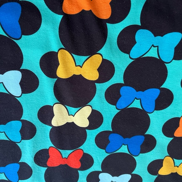 LulaRoe Minnie Mouse Colorful Tunic Top Teal Colorful Bows size Small Disney - Picture 7 of 7